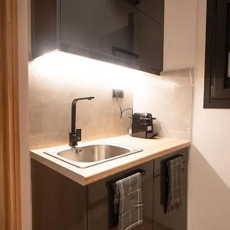 #g32 Luxury In The Centre Of Apartment Volos